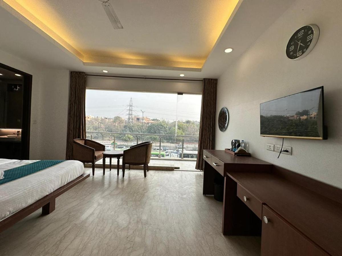 Hotel The Imperio Нью-Дели Экстерьер фото